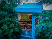 House 2573945685