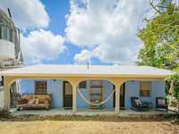 House 2573945785