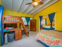 House 2573945834