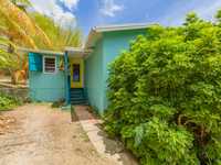 House 2573945945