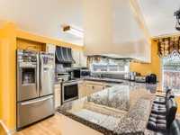 House 2577011218