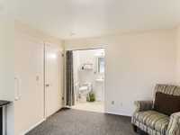 House 2577011222