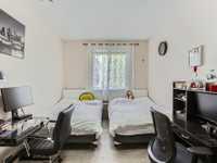 House 2577011246