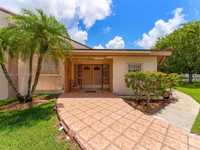 House 2583819847
