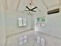 House 2585717158