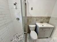 House 2585717164