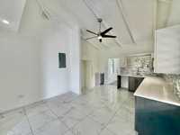 House 2585717151