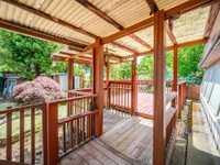 House 2593984376