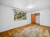 House 2593984339