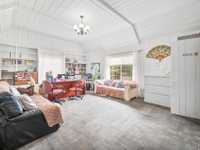 House 2586540657