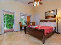 House 2690982066