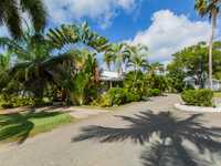 House 2690981725
