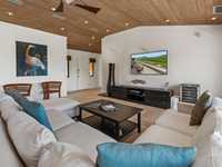 House 2871911648
