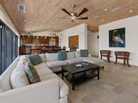 House 2871911656