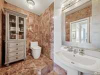 House 2593223916