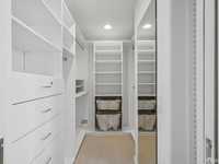 House 2593223923