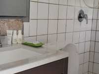 House 2995933122