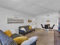 House 2610490328