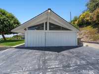 House 2643863406