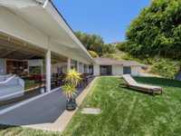 House 2643863445