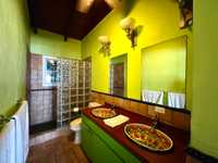 House 2616239907