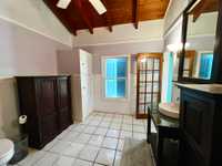 House 2616240082