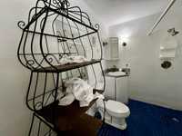 House 2616240251