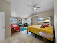 House 2661647372