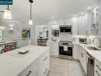 House 2622745087