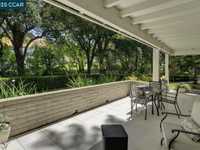 House 2622745112