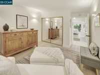 House 2622745144
