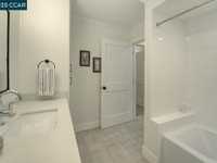 House 2622745152