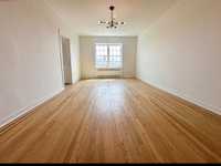 House 2639030736