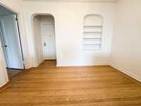 House 2639030739