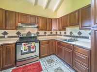 House 2640232831