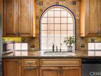 House 2653173250