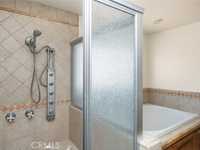 House 2653173323