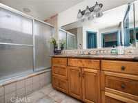 House 2653173325