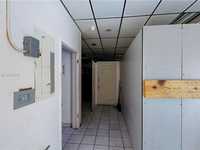 House 2671737104