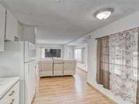 House 2645234377