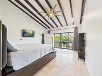 House 2756682852