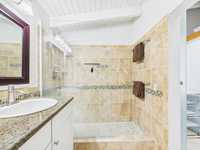 House 2756682872