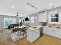 House 2657372237