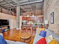 House 2658047219