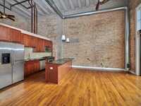 House 2658047180