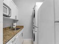 House 2887703982