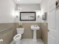 House 2887703987