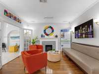 House 2887703928