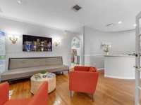House 2887703933