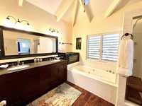 House 2927420598